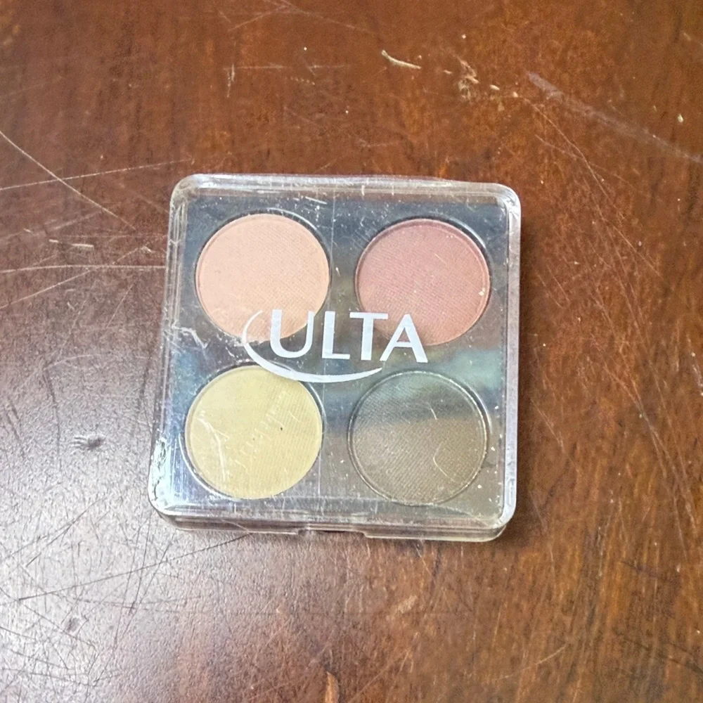 Yves Saint Laurent Gold Compact with‎ Neutral Nude & Brown Eye Pencils.